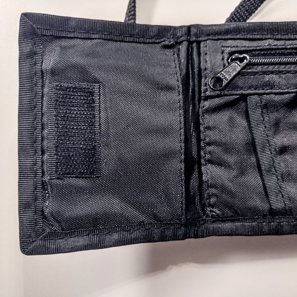 NW Territory Burgundy Nylon Crossbody Travel Wallet ~ Glasses/Phone Pocket ~ GVC - Picture 5 of 11